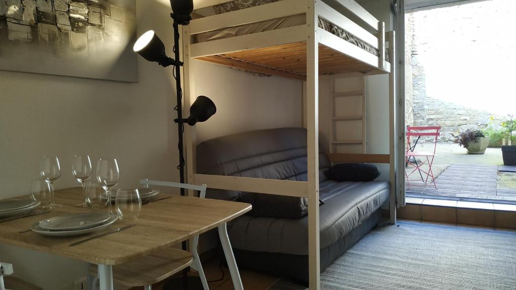 Studio au centre-ville de Dole - Housity