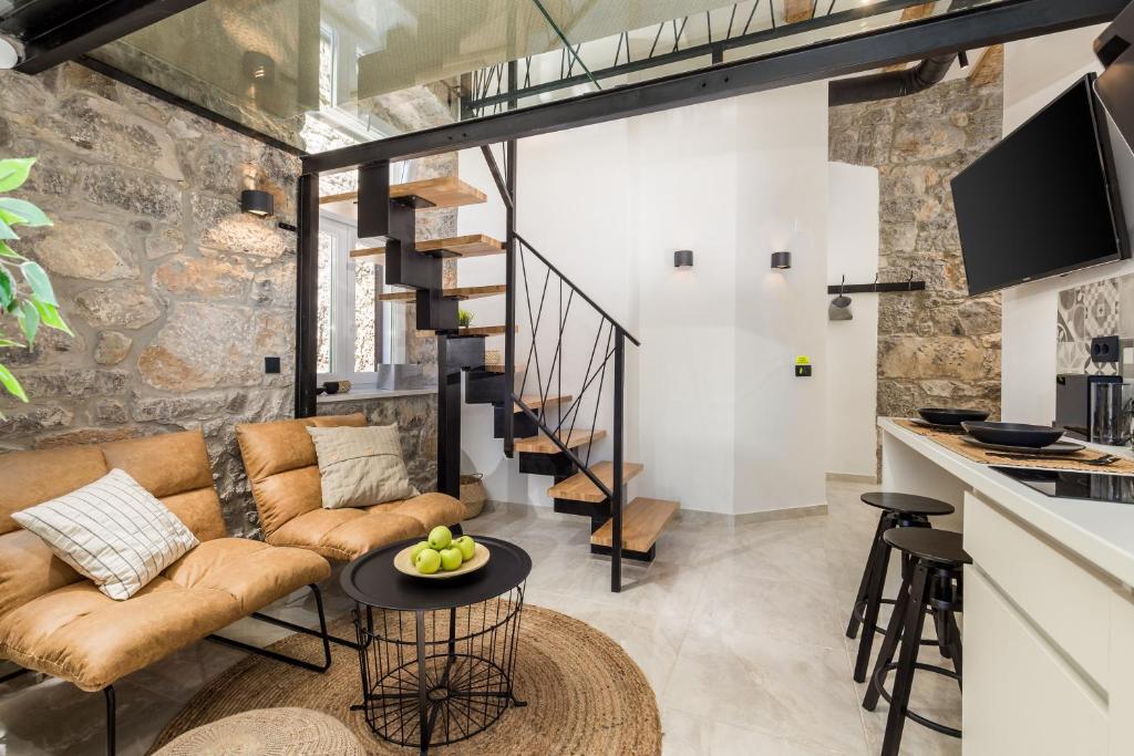 Molo Longo - Central Apartments & Rooms - Duplex Apartment - Beli Kamik Street 6, 1st Floor