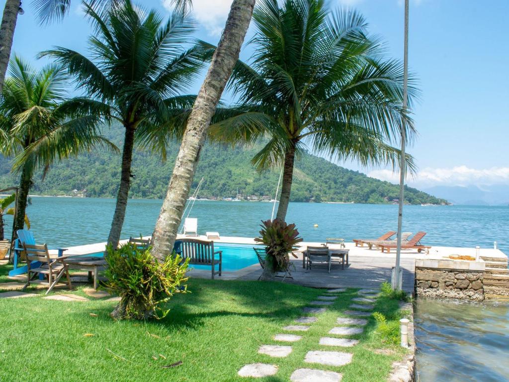  CASA PARADISÍACA COM PRAIA PARTICULAR E PISCINA
