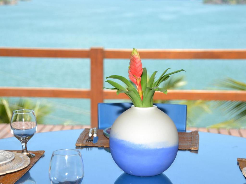  LINDA CASA COM PISCINA E VISTA ESPETACULAR