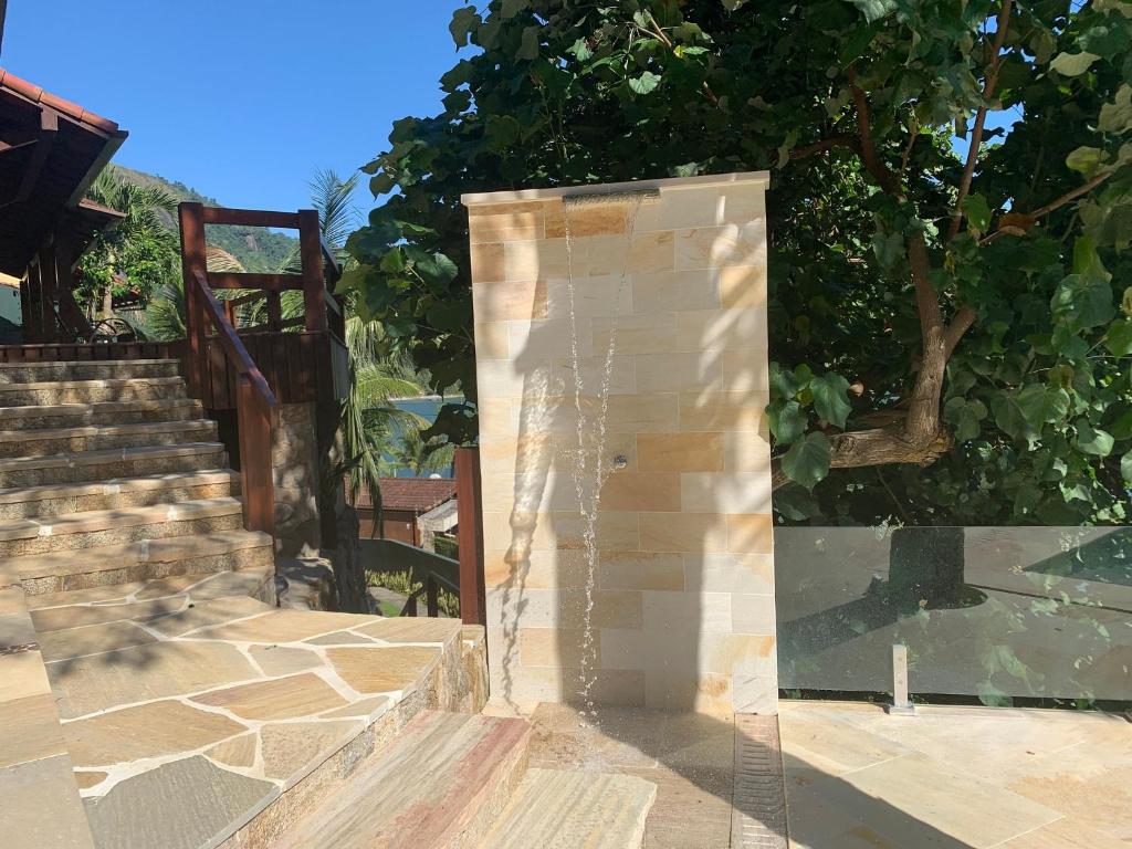  LINDA CASA COM PISCINA E VISTA ESPETACULAR
