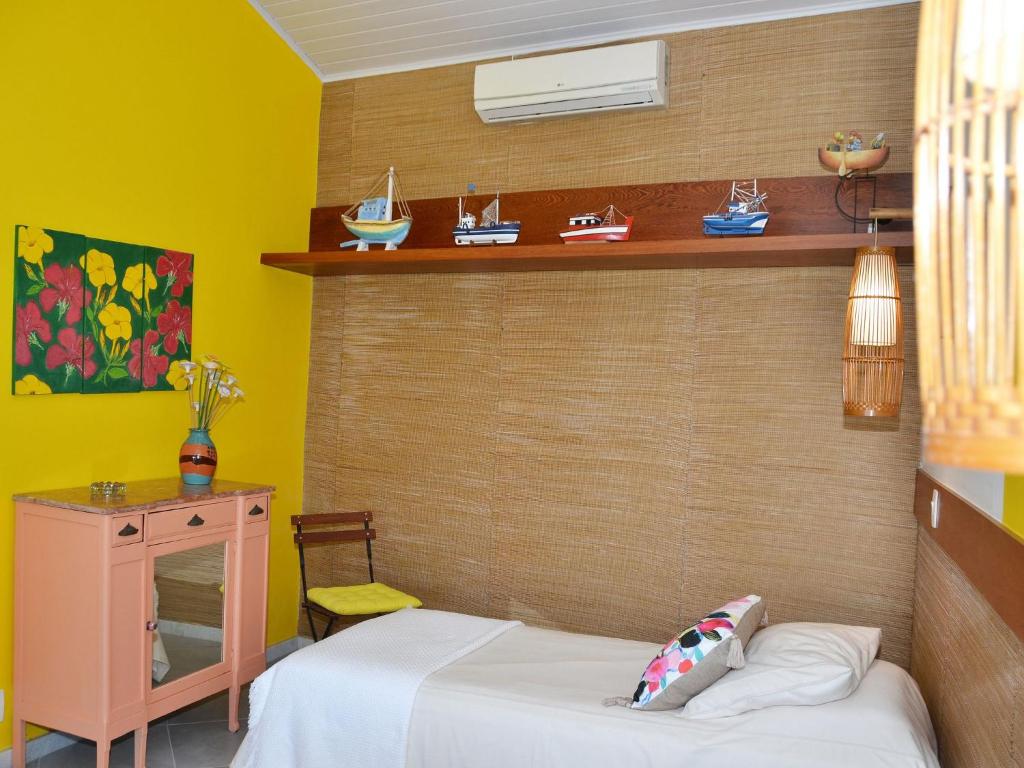  LINDA CASA COM PISCINA E VISTA ESPETACULAR