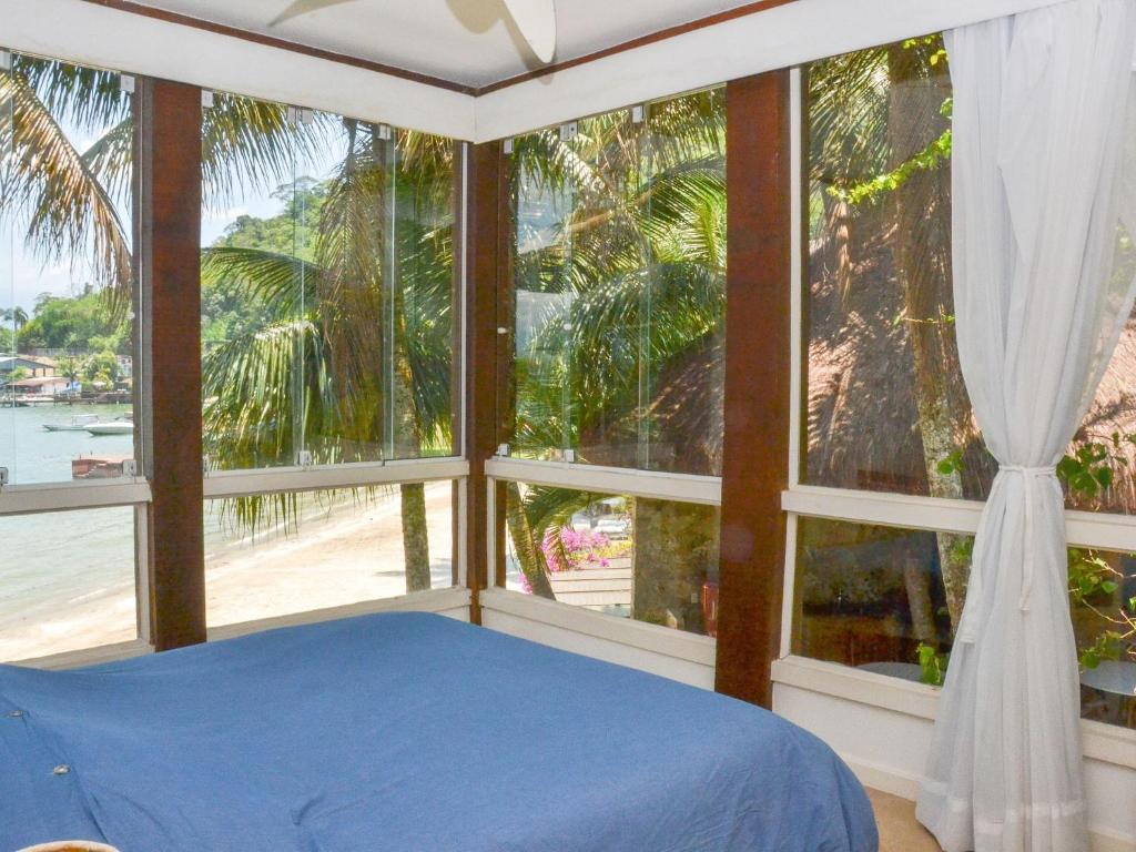  CASA PARADISÍACA COM PRAIA PARTICULAR E PISCINA