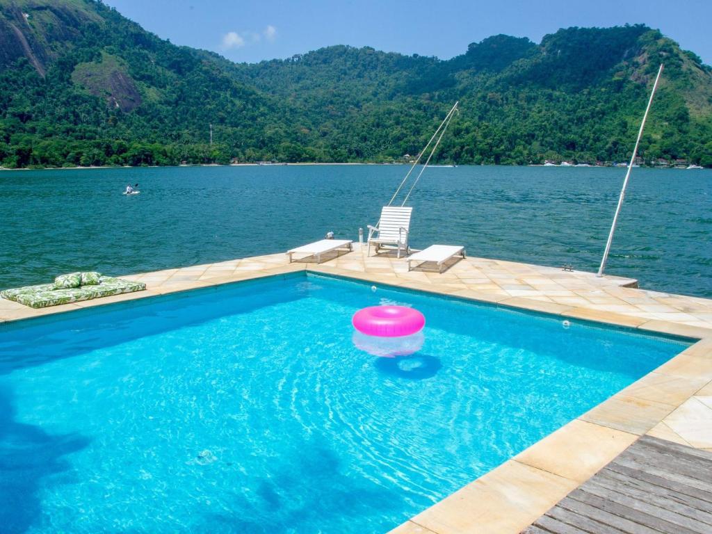  CASA PARADISÍACA COM PRAIA PARTICULAR E PISCINA