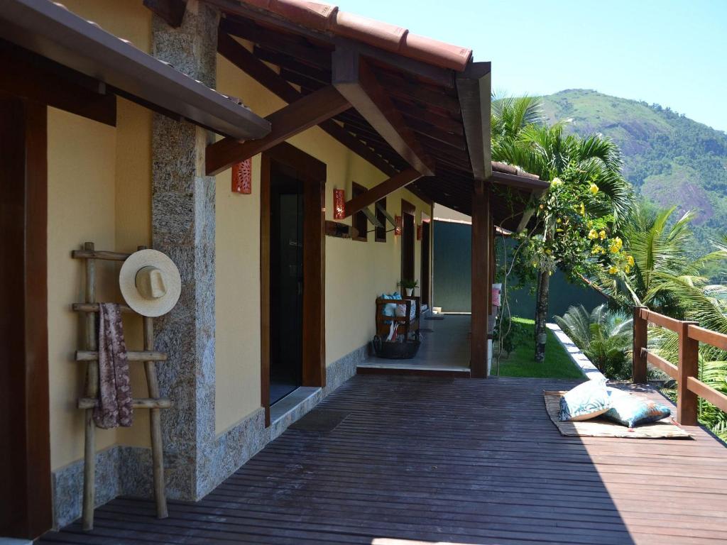  LINDA CASA COM PISCINA E VISTA ESPETACULAR