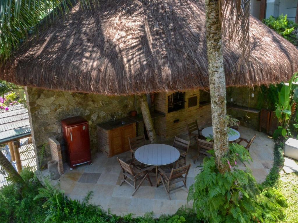  CASA PARADISÍACA COM PRAIA PARTICULAR E PISCINA