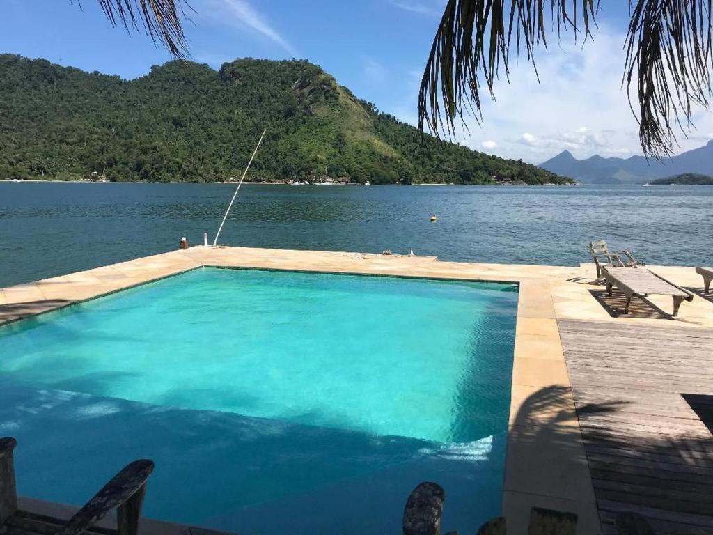  CASA PARADISÍACA COM PRAIA PARTICULAR E PISCINA
