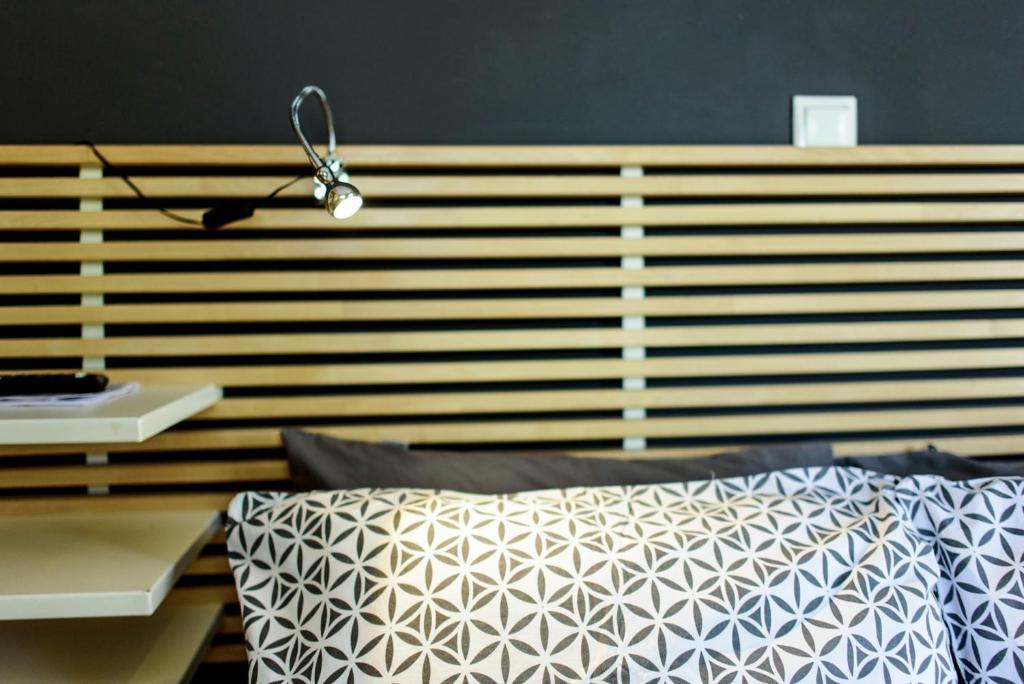 Posteľ alebo postele v izbe v ubytovaní warm cozy & quiet