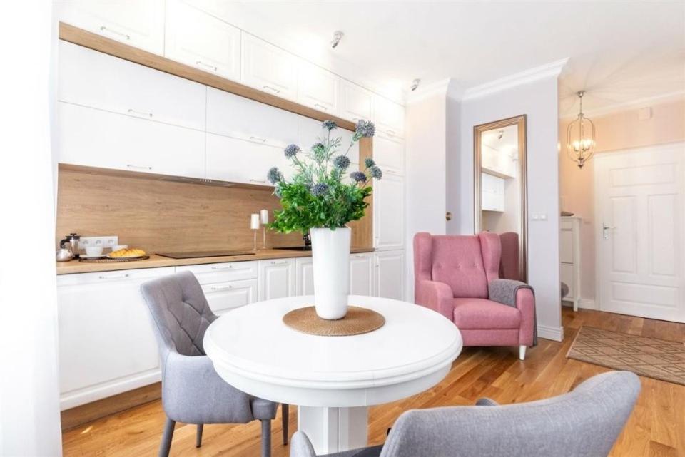 EASY RENT Apartments - STYLE - 2