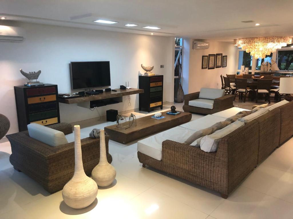  CASA EM MURRO ALTO