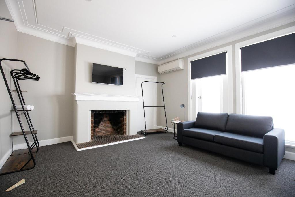 Horse and Jockey Hotel Homebush - Resim 10