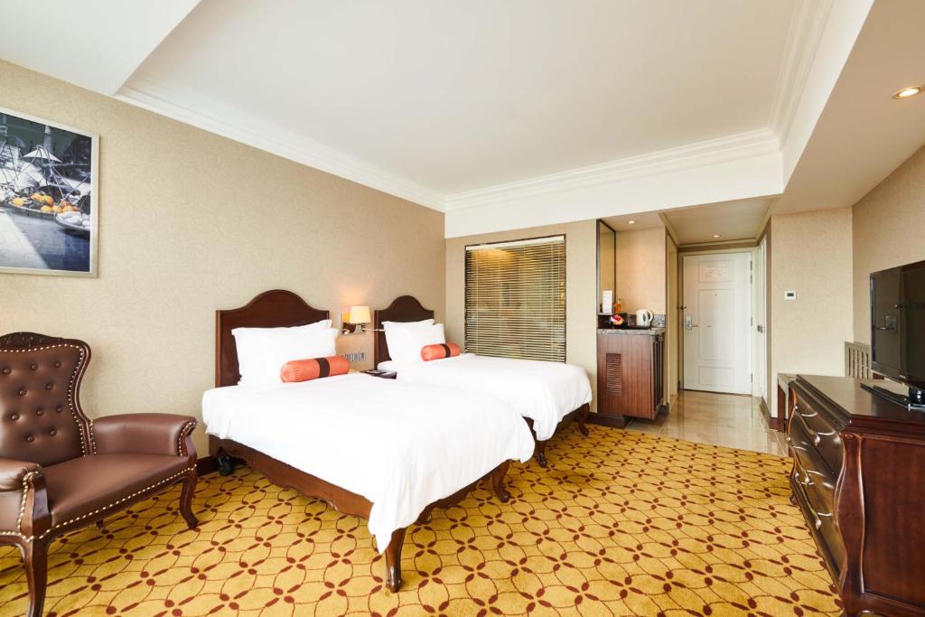TV a/nebo společenská místnost v ubytování Eastin Grand Hotel Saigon