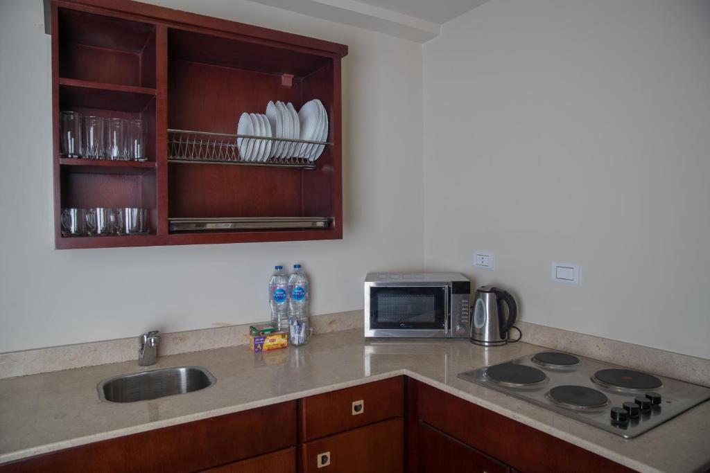 The Home Dreamland - 12