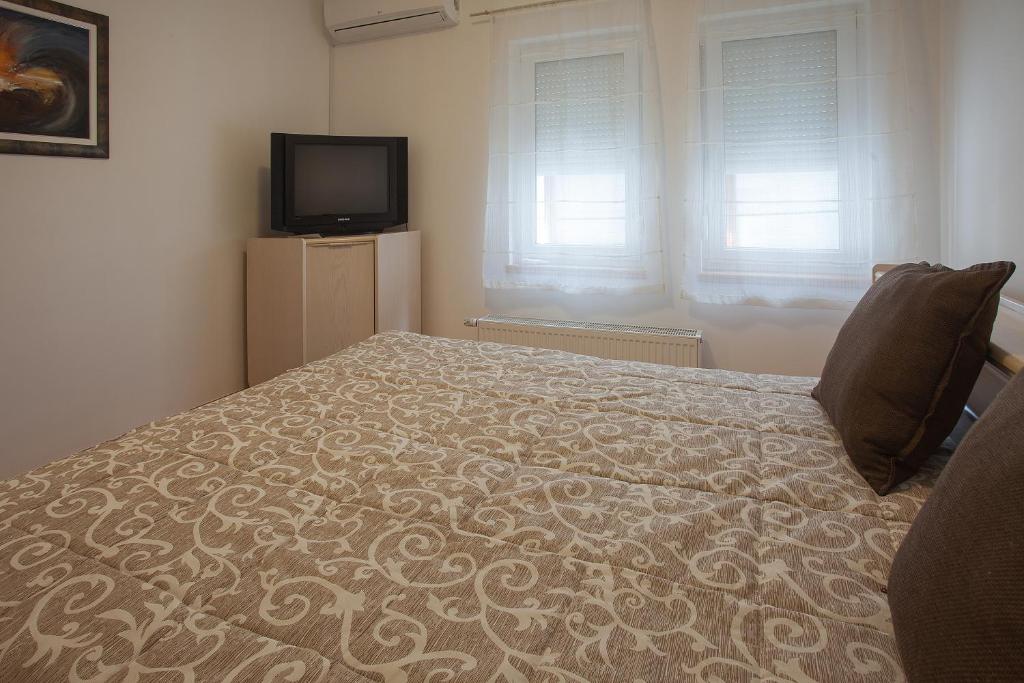 TV a/nebo společenská místnost v ubytování Guesthouse Rota