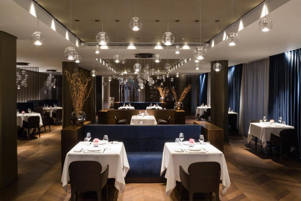 Restaurace v ubytování Maritim Hotel Plaza Tirana