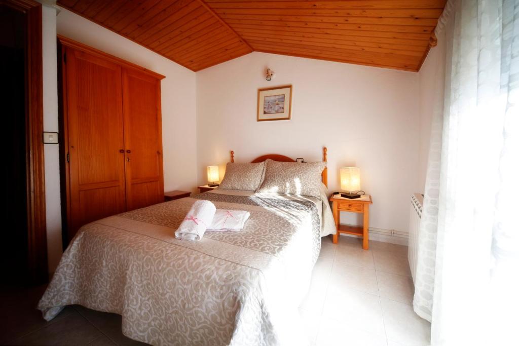 Postel nebo postele na pokoji v ubytování Casa Sallan Laspuña Ordesa Pirineo