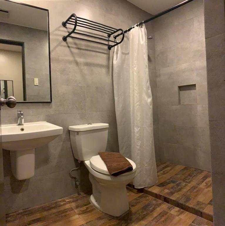 Koupelna v ubytování Cebu R Hotel Capitol