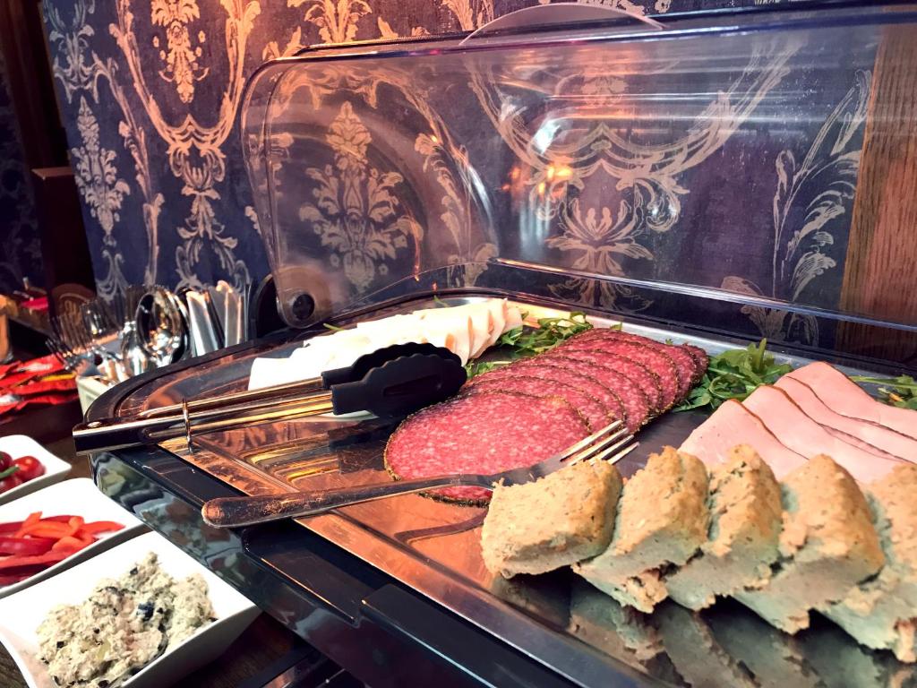 SleepWalker Boutique Suites - 3