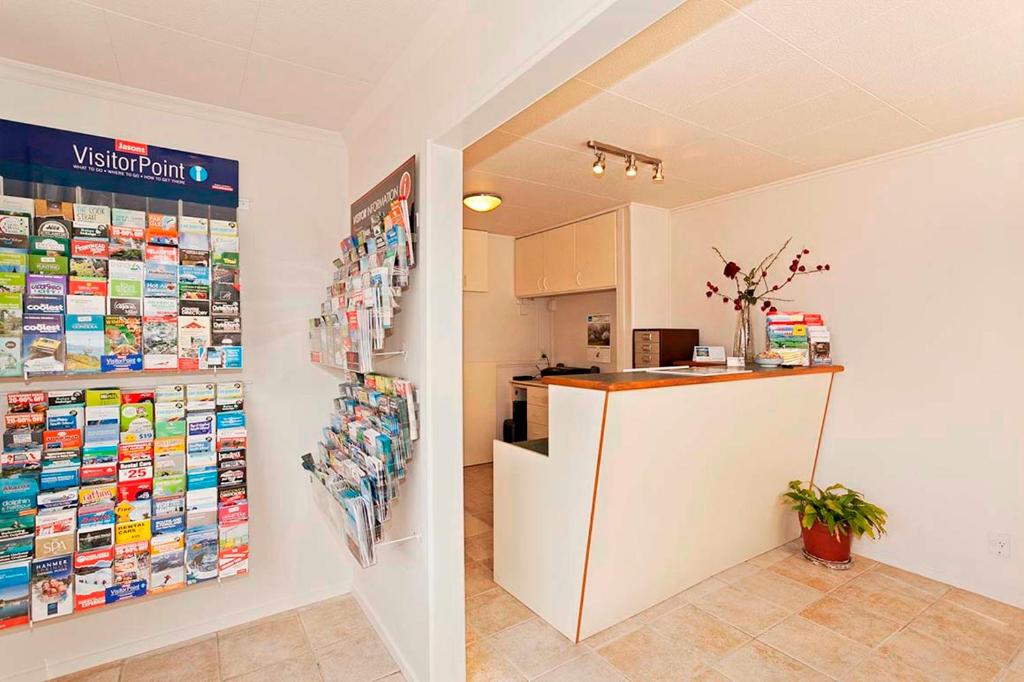 Colonial Inn Motel - Resim 33