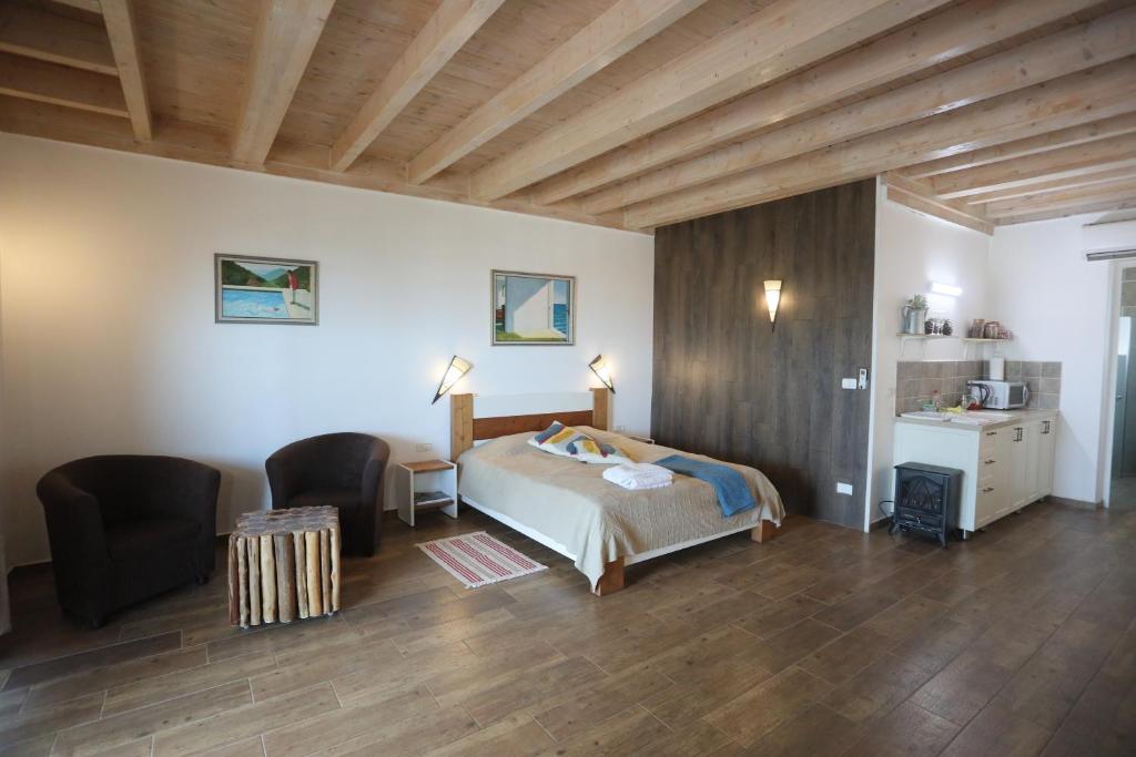 Lakeside Terrace - Double Room With Spa Bath