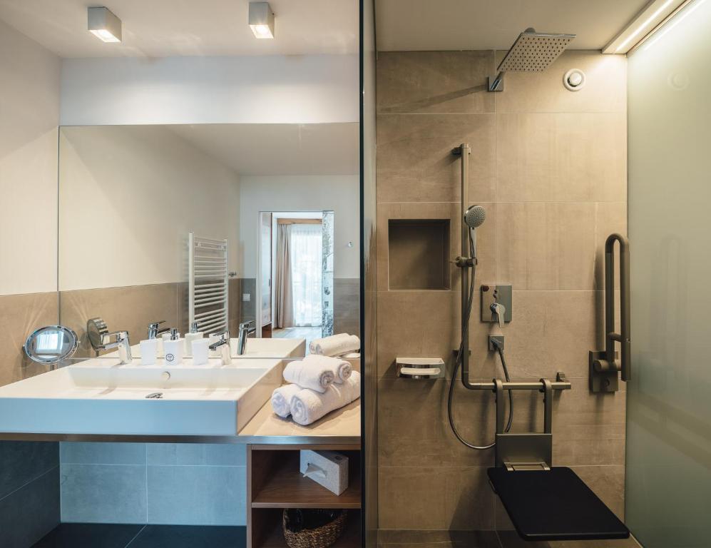 Koupelna v ubytování Hotel Post