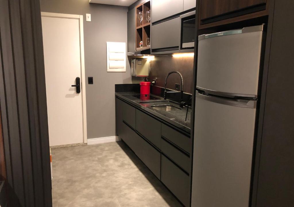  Apartamento super bem decorado em frente ao shopping