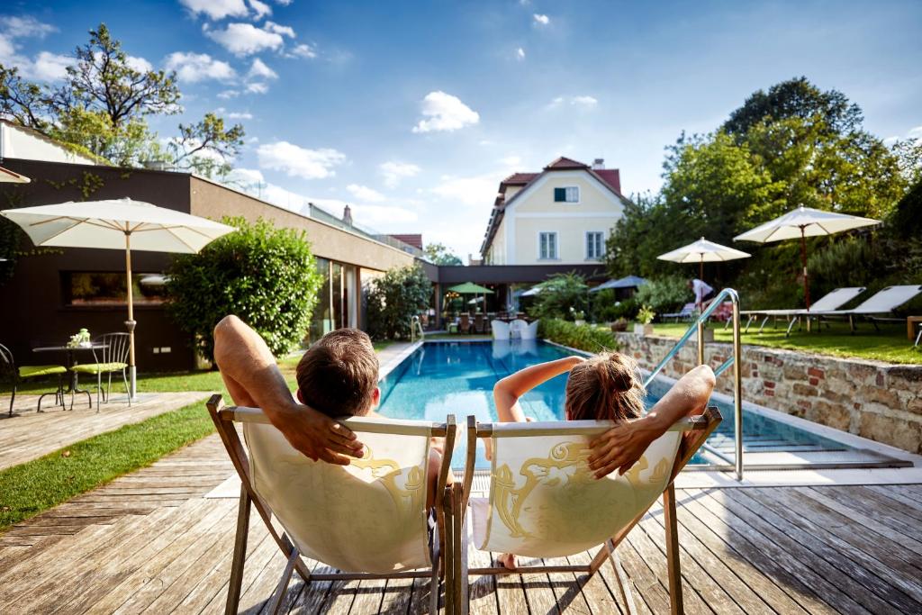Basen w obiekcie Hotel Landhaus Moserhof lub w pobliżu