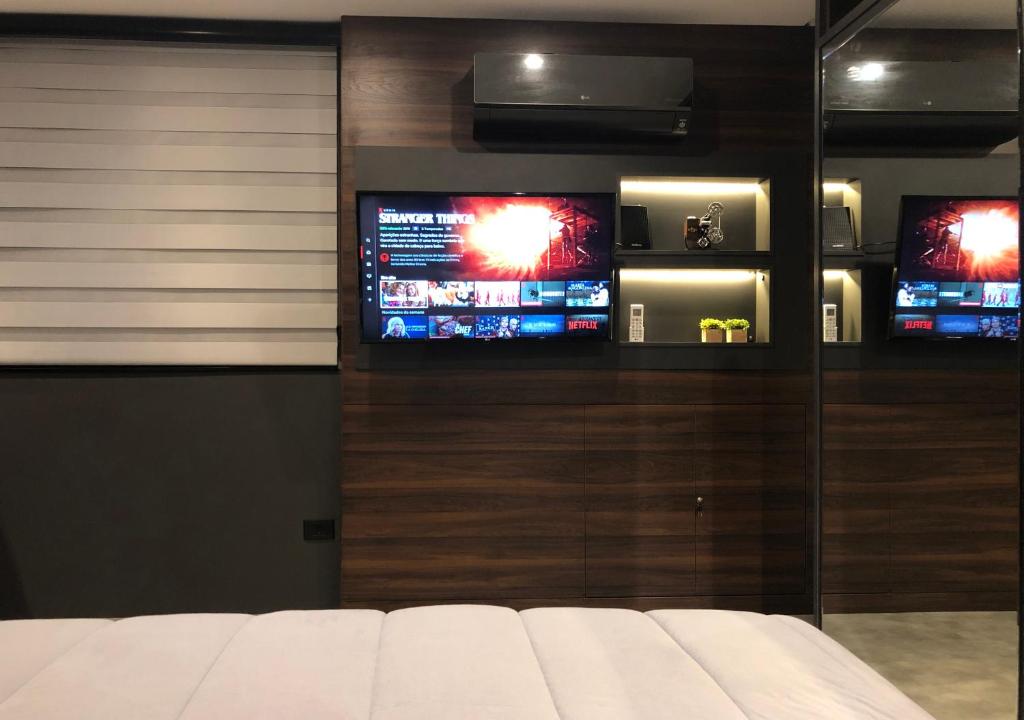 Apartamento super bem decorado em frente ao shopping