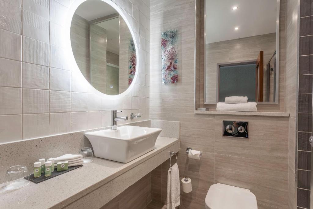 Clontarf Castle Hotel - Resim 3