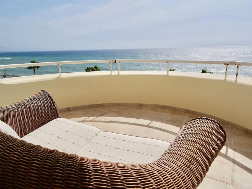Zdjęcie z galerii obiektu E1 Espectacular y moderno Dúplex en primera línea - Estepona - Sinfonia del Mar w mieście Estepona