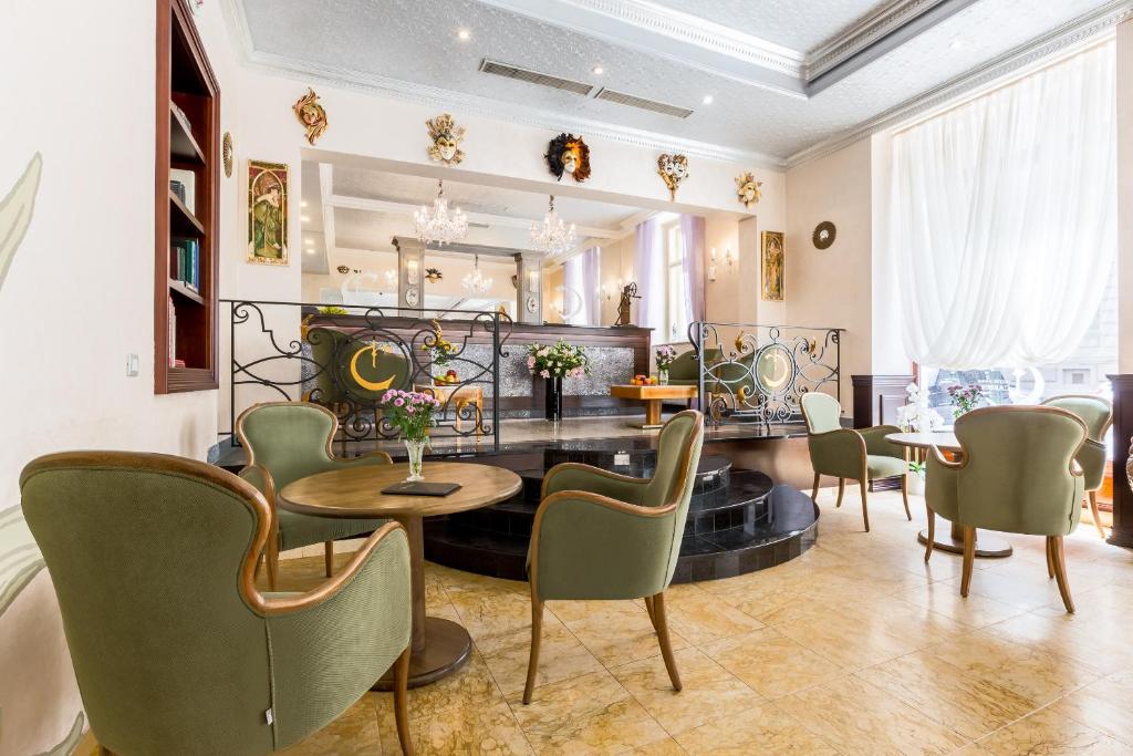 Posezení v ubytování Hotel Caruso Old Town
