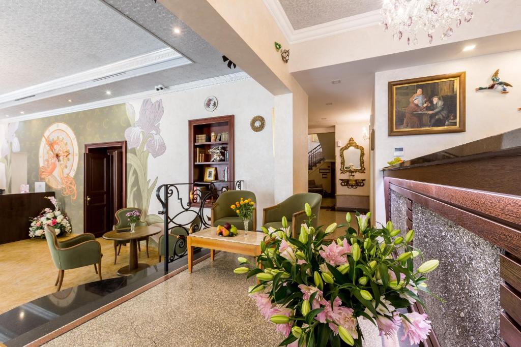 Posezení v ubytování Hotel Caruso Old Town