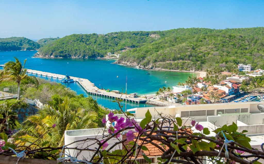 Cruz Del Mar Huatulco