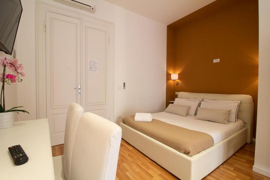 Maison Amelie - Double Room With Balcony