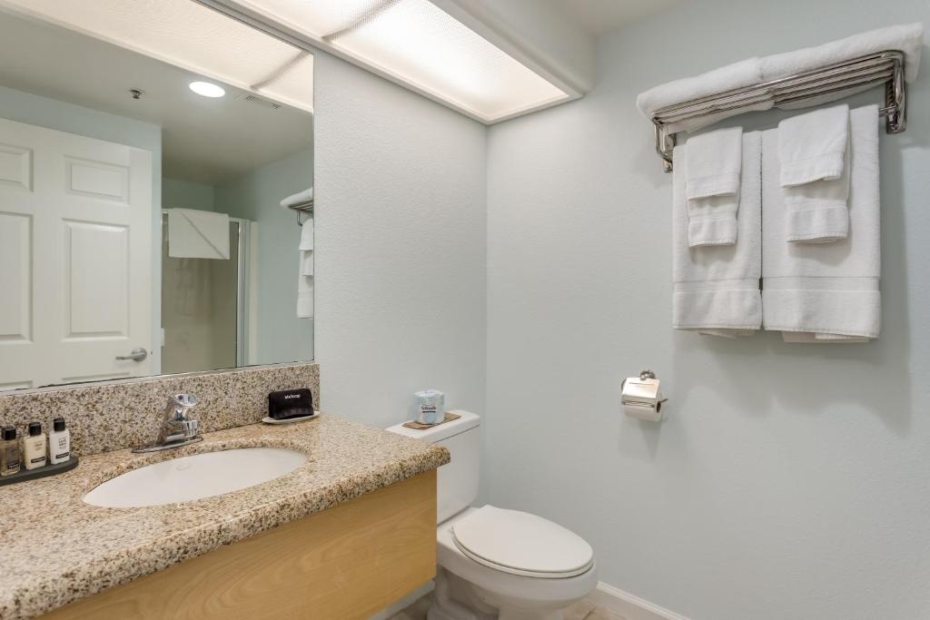 Pacifica Beach Hotel photo