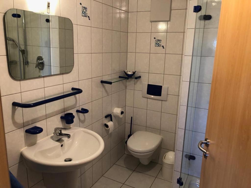 Gasthof zum Hirsch - Double Room With Private Bathroom