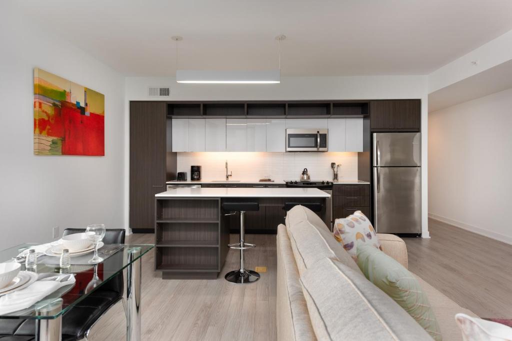 Global Luxury Suites at Reston Town Center - Twee Slaapkamers Appartement