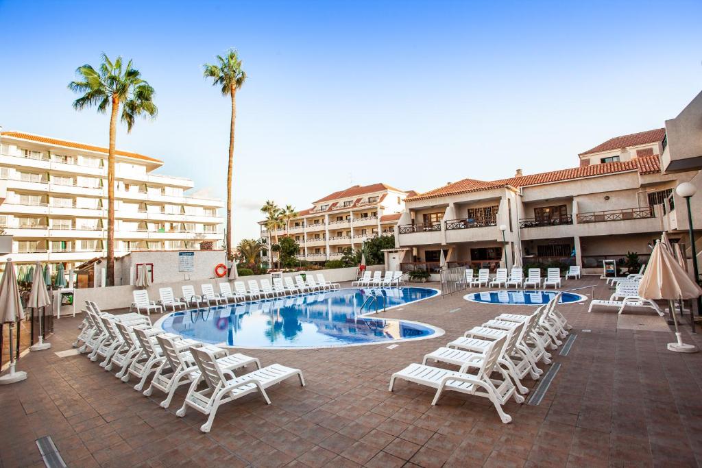 The swimming pool at or close to Spectacular Renovated Apartment, 5 min to Camison Beach, with AirCon