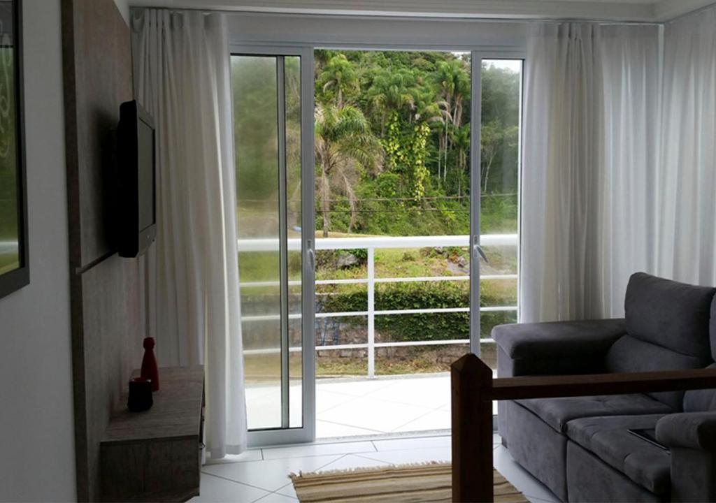  Ubatuba Condominio II Frente Mar