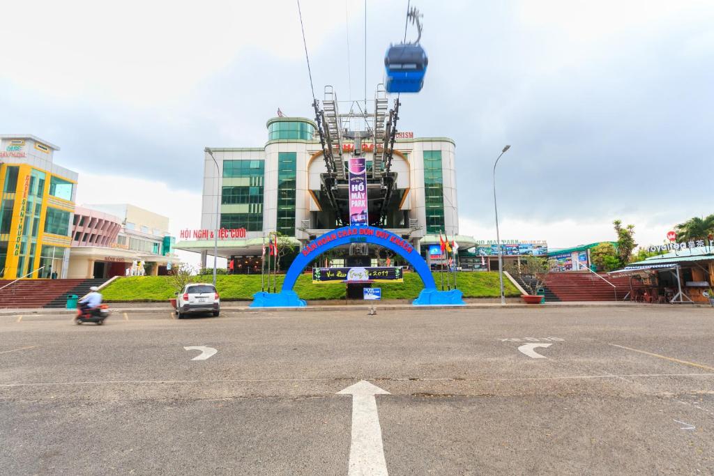 Večerní zábavní program pro hosty v ubytování Marine Hotel & Apartment
