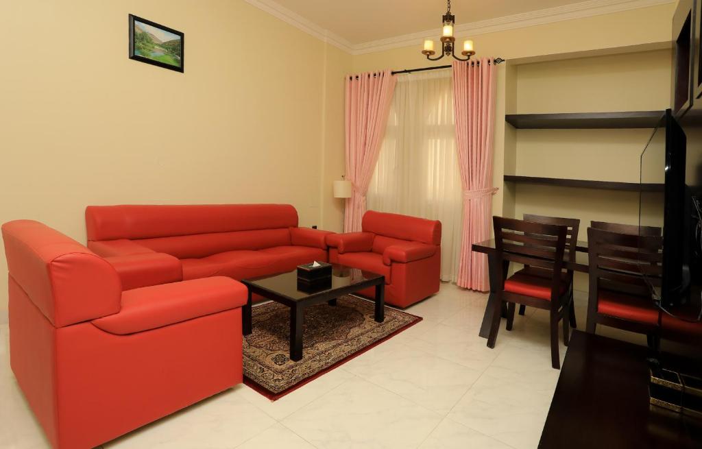 Posezení v ubytování Remas Hotel Suites - Al Khoudh, Seeb, Muscat