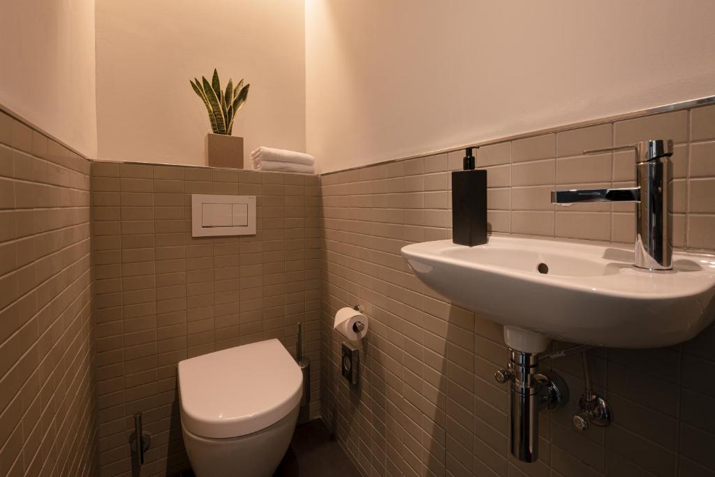 PIERDREI Hotel HafenCity Hamburg - Resim 35