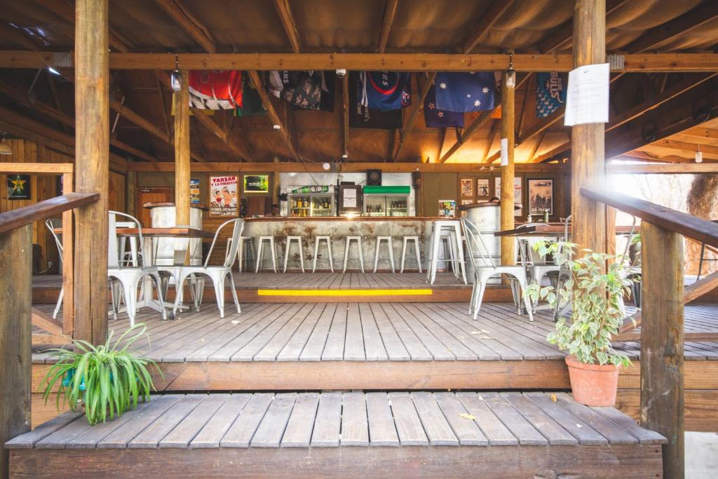 Un restaurante u otro lugar para comer en Sitatunga Campsite Maun