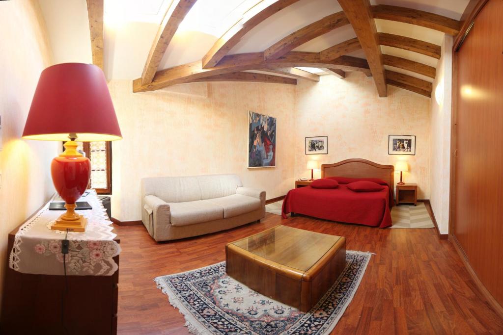 Posezení v ubytování Intra Hotel