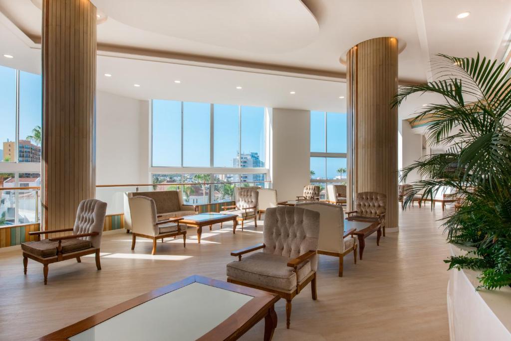 Zona de estar de Iberostar Waves Bouganville Playa