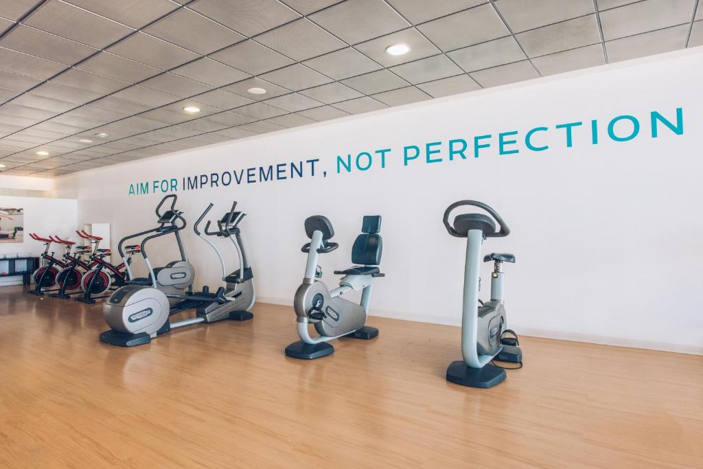 Gimnasio o instalaciones de fitness de Iberostar Waves Bouganville Playa