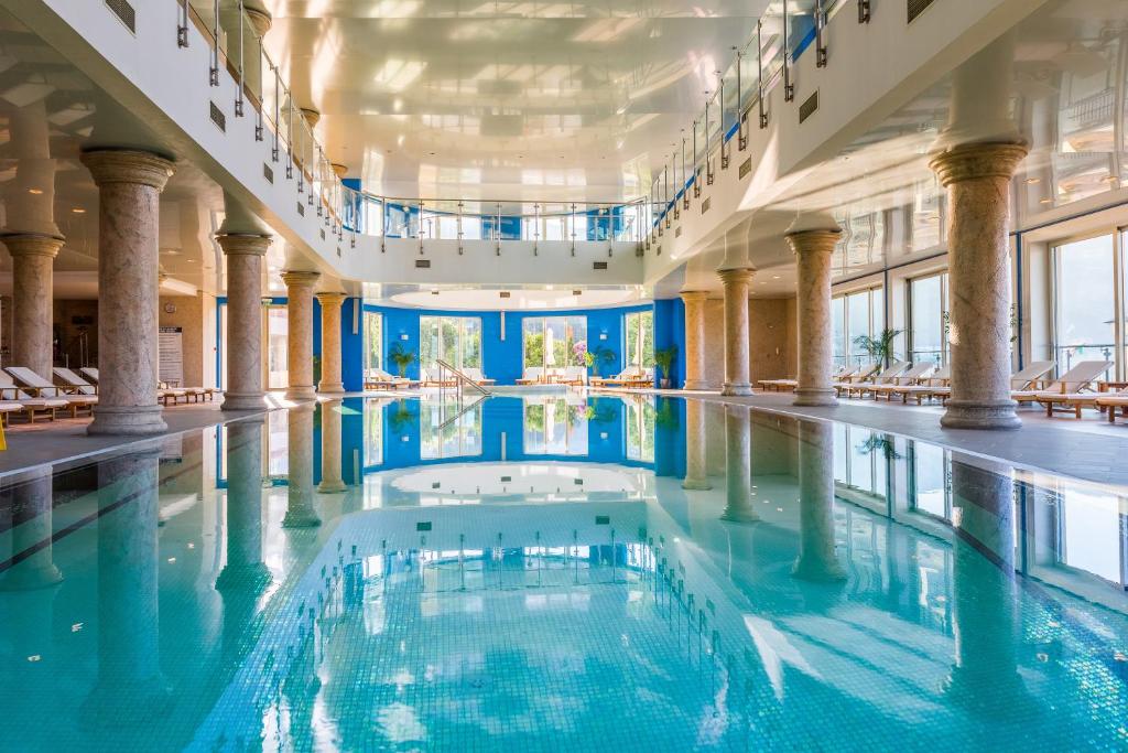 Bazén v ubytování Splendid Conference & Spa Resort nebo v jeho okolí