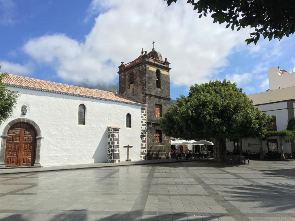 Fotografie z fotogalerie ubytování Apartamentos Los Laureles v destinaci Los Llanos de Aridane