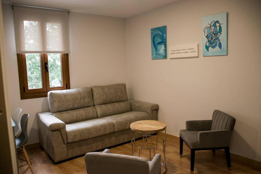 Posedenie v ubytovaní Alojamientos MYL