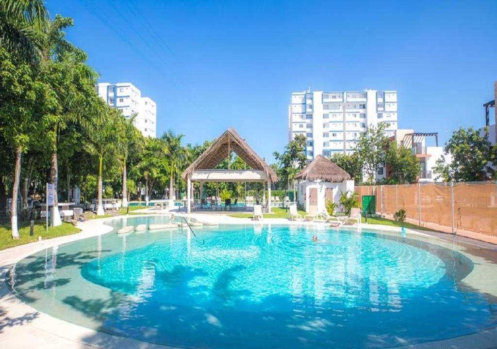 Liverte Downtown Apartments, Cancún, Mexico